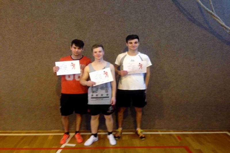 okno uzav�ete kliknut�m !