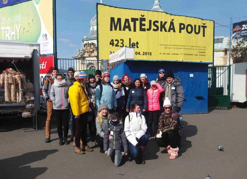 okno uzav�ete kliknut�m !