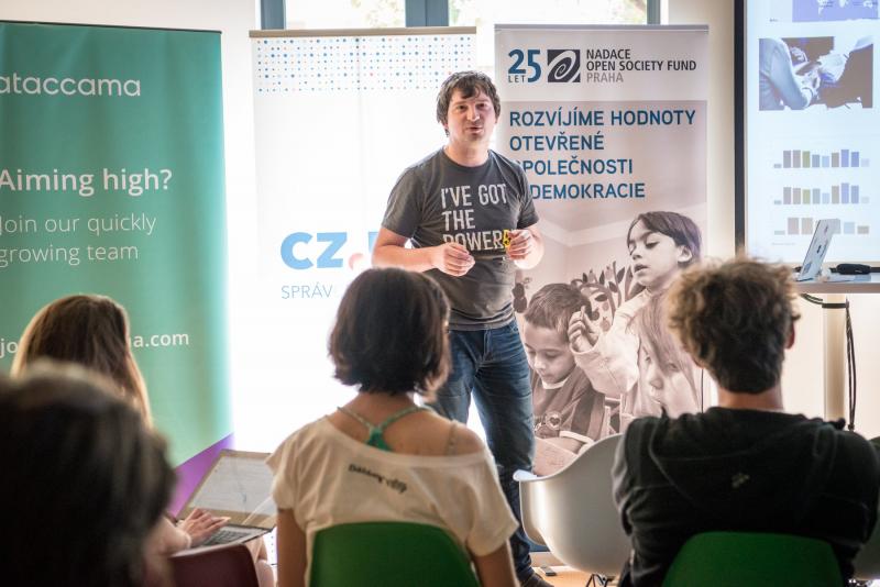 okno uzav�ete kliknut�m !