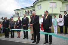 obr�zek Prezident republiky V�clav Klaus slavnostn� otev�r� Centrum odborn�ho v�cviku a celo�ivotn�ho vzd�l�v�n�.